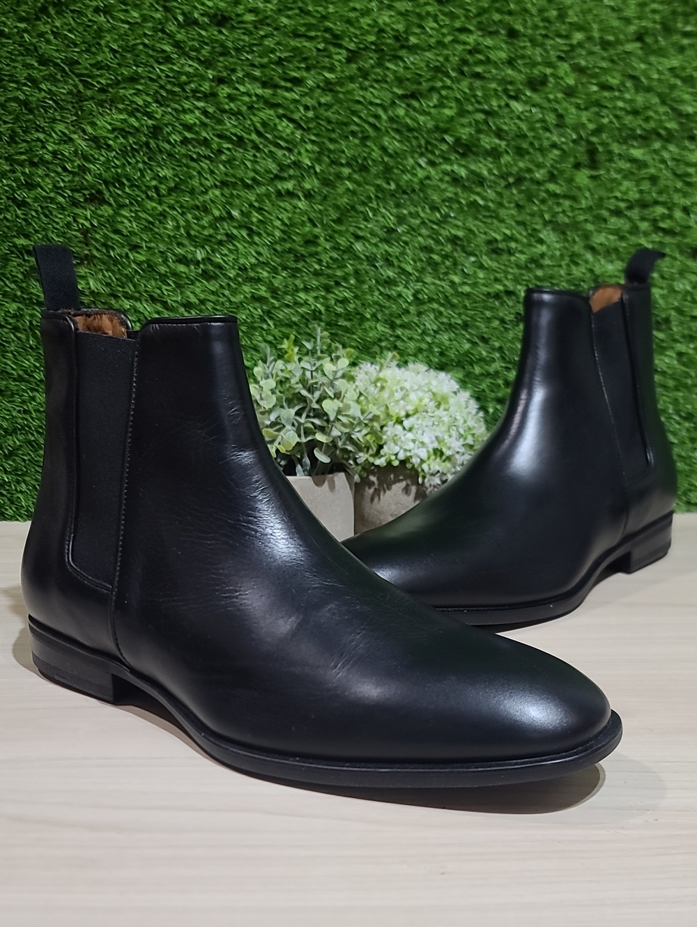 Aquatalia Mens Adrian Black Boots / US 10.5 New